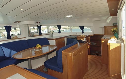 Catamarano-dinette