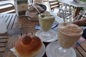 Cucina Eoliana Pane Cunzato e granite da Alfredo